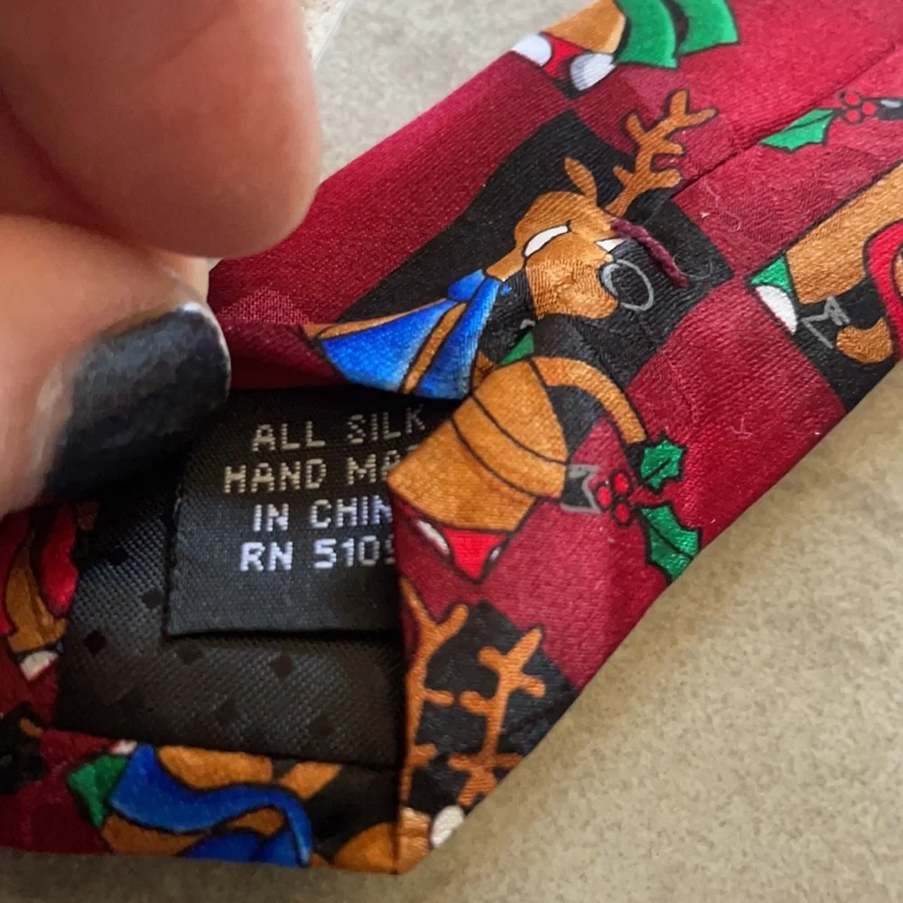 Vintage Hallmark Yule Tie Greetings Reindeer Christmas Tie Made in USA
